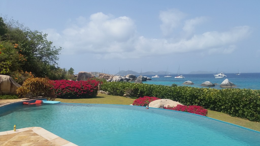 View over Little Trunk Bay from Sol y Sombra