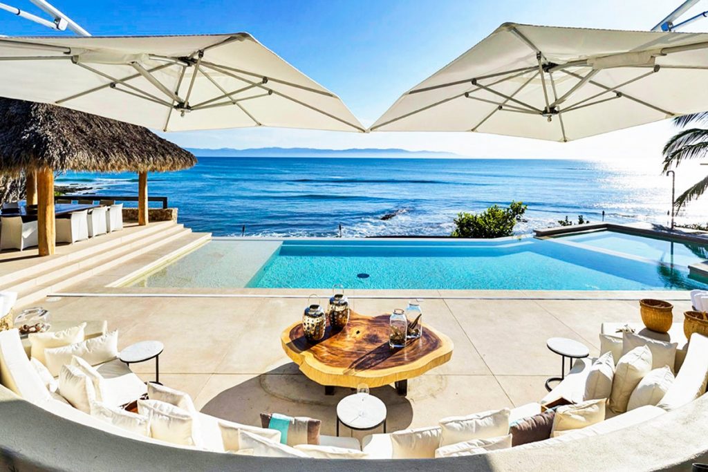 Sundeck and pool area at the Palo de Brazil Estate