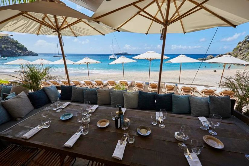  A wonderful Mediterranean inspired menus prepared by the fantastic Greek chef, Yiannis Kioroglou, delicious cocktails and loungers. It is such attributes that make this place one of the best things to do in st barths