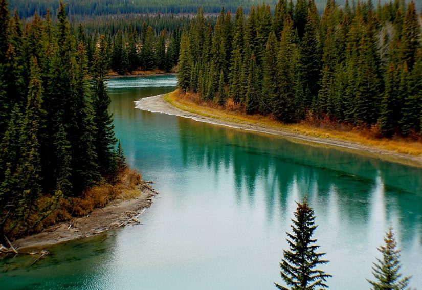 Canada is a beautiful land to explore with a plethora of fun things awaiting in this vibrant place Can you travel to Canada without a passport? US Citizens can travel here easily, time to start packing!