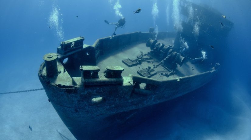 Grand Cayman's Kittiwake Shipwreck - Delve into the waters to experience this incredible shipwreck