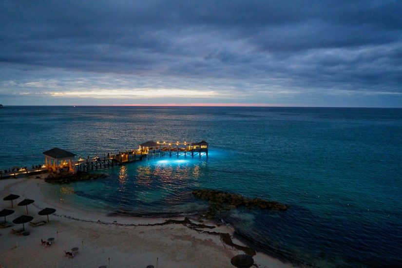 Visiting the towns of Nassau and Geroge town is the perfect way to experience the Bahamas and all its Caribbean treasures We thinking of what to do in the Bahamas, the beautiful capitol of Nassau would be a great place to start.