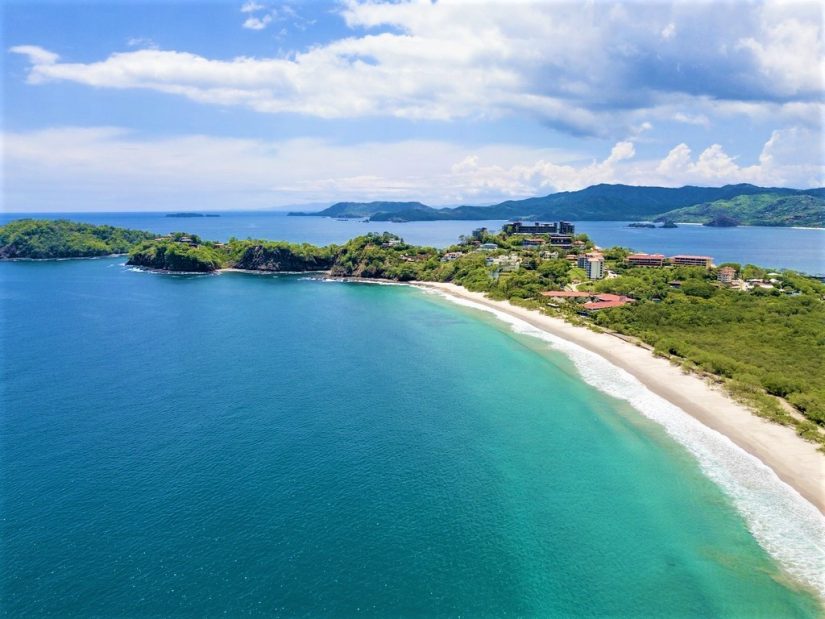 Indulge in the soft white sandy beaches as you look out over the turquoise waters, relaxing in this serene paradise The top 10 Things to do in Costa Rica starts with the captivating land and its lush, vivacious landscape