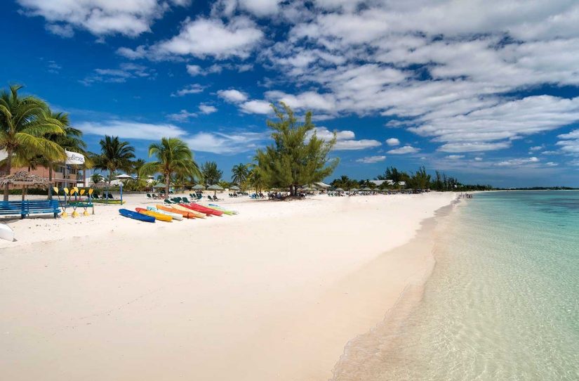 With calm waters this beach is ideal for snorkeling or kayaking along the crystal clear waters Fortune Beach is one of the Bahamas best beach to visit during your stay