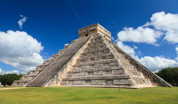 Explore this Ancient City and be transported back into the 6th and 12th centuries Visiting Chichen Itza is one of the top things to do in riviera maya cancun