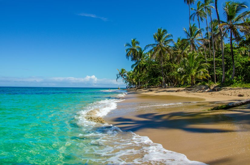 What article about Costa Rica facts would be complete without an epic beach shot