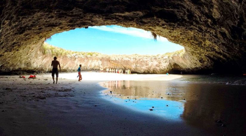 There are many Safe places to visit in Mexico, with majestic settings and tranquil beaches