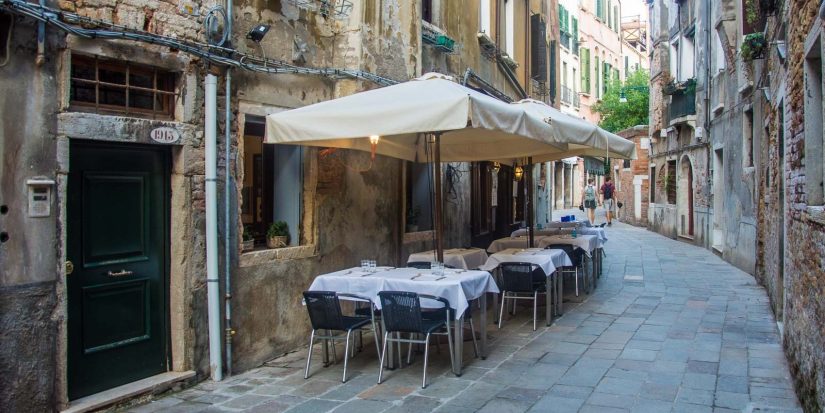 Antiche Carampane is based along a secluded street, providing some of the best traditional Venetian food. For some of the best local restaurants in Venice Italy with traditional food, then visit Antiche Carampane
