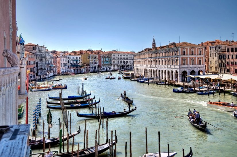 Weddings in venice Italy are laced in romance, and picture perfect to preserve your most precious memories