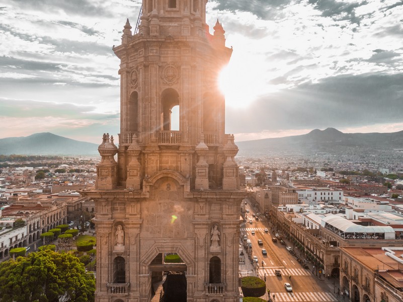 One of the best mexico vacation spots is Mexico City, bustling with life and vibrancy 