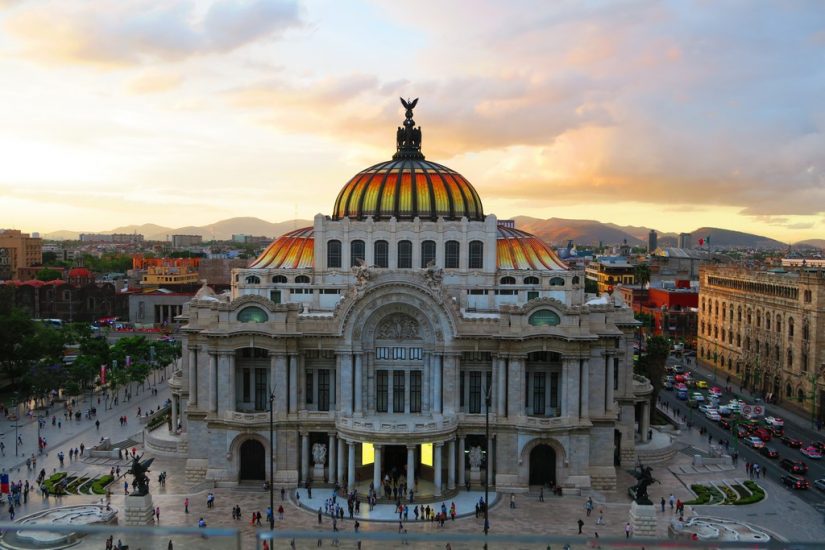 A great last minute deal is a trip to the vibrant city of Mexico