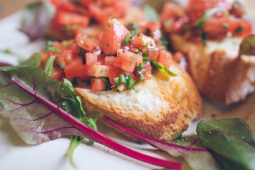 Sorrento restaurants offer the finest brochetta, fresh tomatoes and basil gorgeous