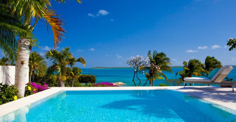 Luxury Villas in Antigua | Beach Vacation Rentals