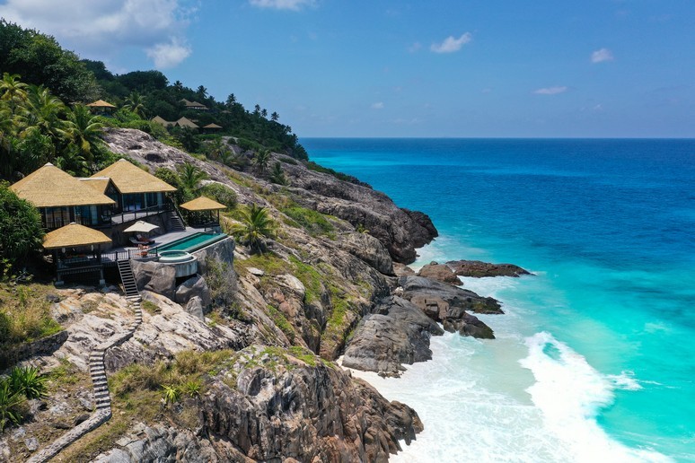 Fregate Private Island Beach