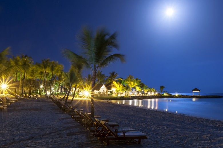 The Caleton Beach Club at Night