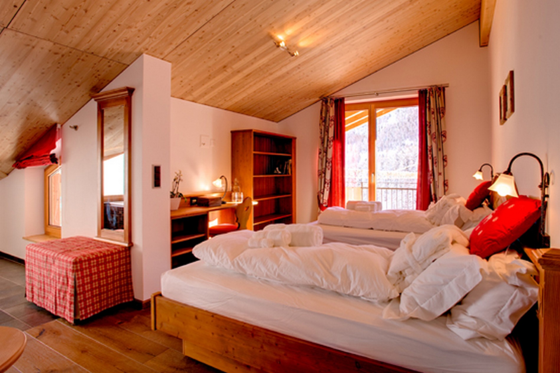 Everystay Chalet Gemini 5 Bedrooms Mountain View