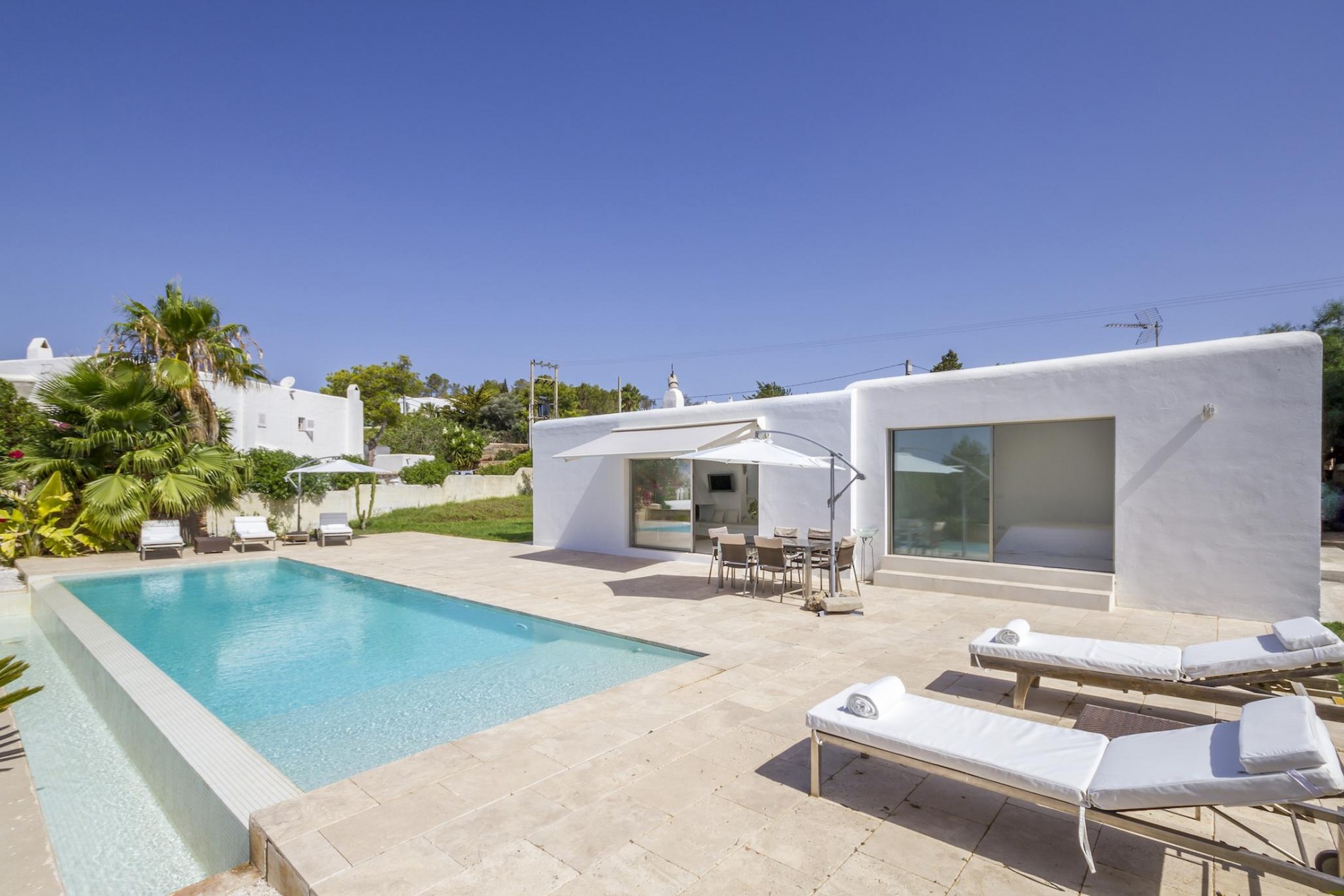 Casa Flor | Pool Villas in Ibiza | Exceptional Villas