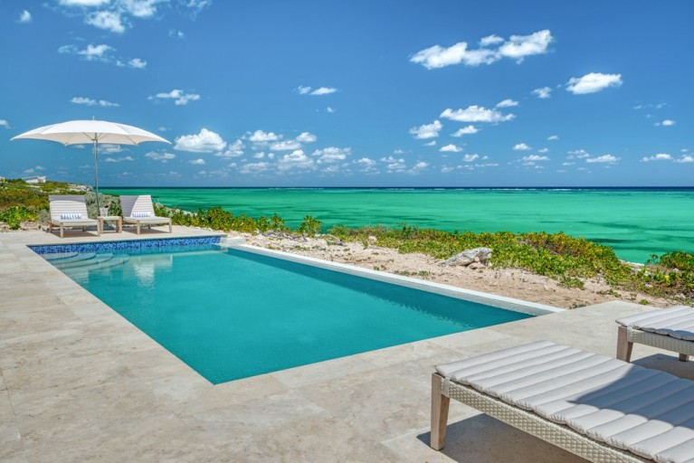 Three Bedroom Oceanfront Coral Villa at Sailrock