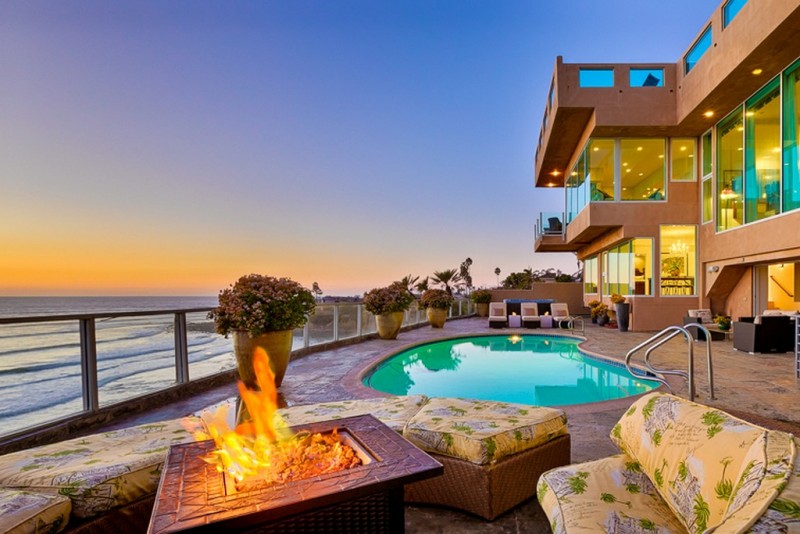 Celebrity Oceanfront Estate | California Villas