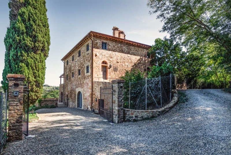 Distinta | Luxury Villas | Italy Villa Rentals