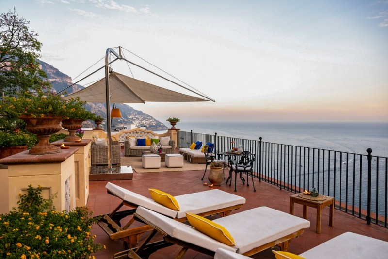 View of and from the terrace at Villa Pamina in Positano, It