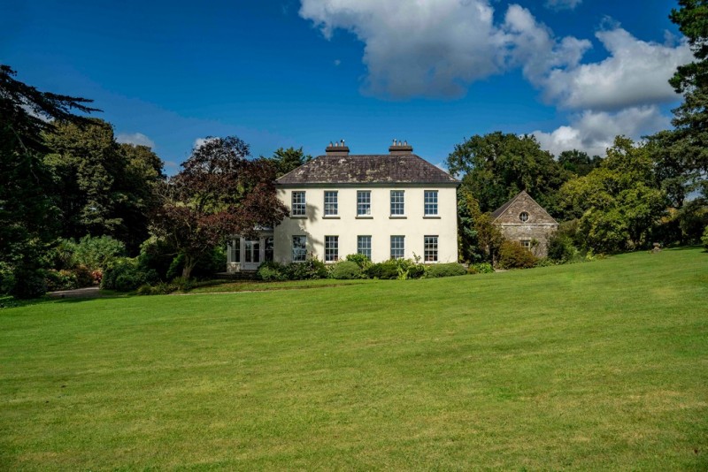 Stunning luxury home located 40mins from Cork Airport