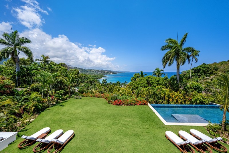 Round Hill Signature Luxury Villa 14 | Luxury Villas