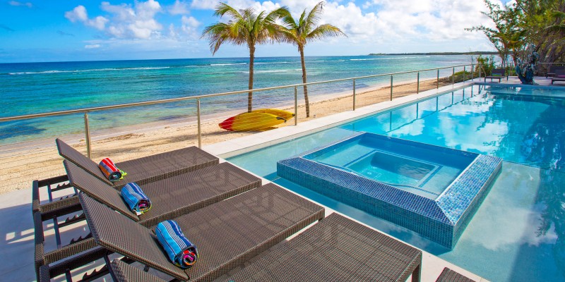 Twin Palms-Oceanfront Luxury Villa-Rum Point-Grand Cayman