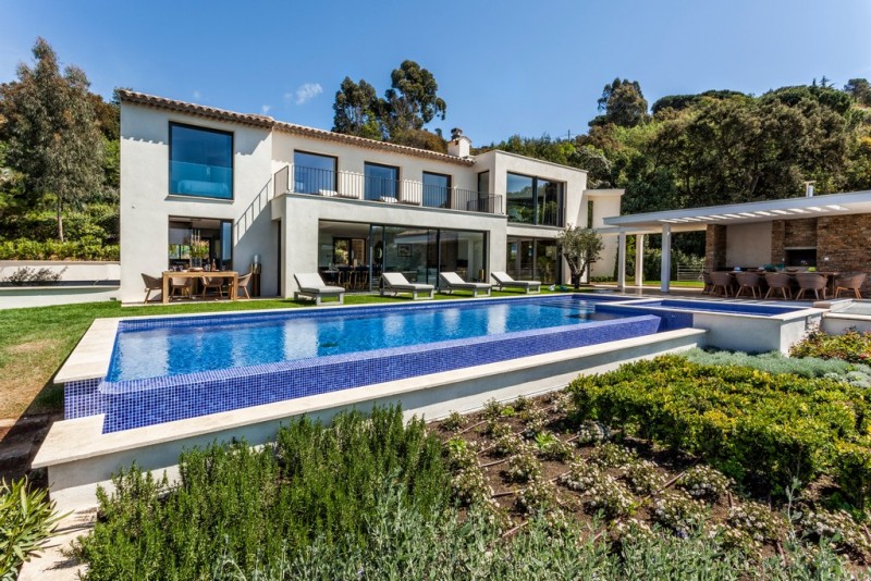Villa Colibri | France Villa | 10-Bedroom Villa