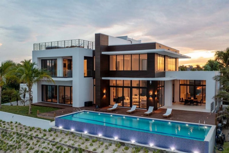 La Palmeraie Villa 2, a 9-Bedroom Villa in the Bahamas