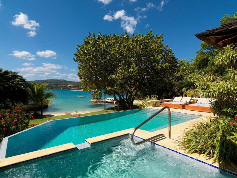 the pool and view from Amanoka villa in Jamaica