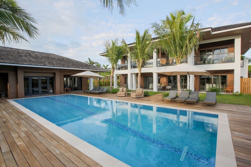 view of villa and pool