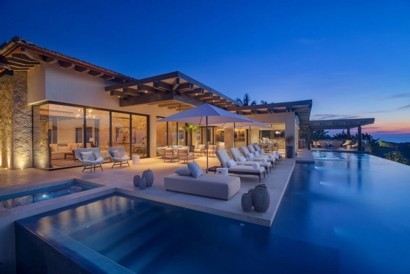 View of the outdoor pool area and infinity pool.