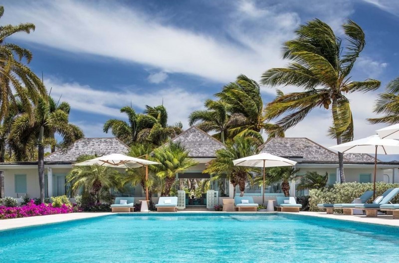 view of villa and pool