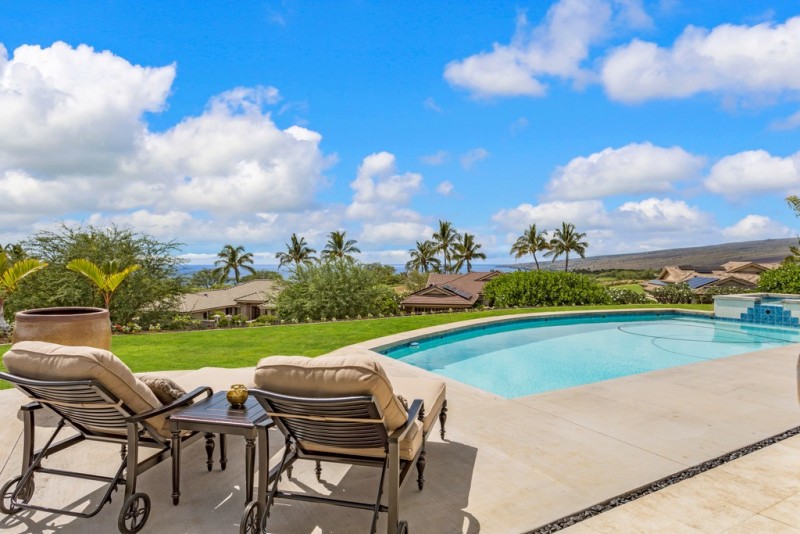 The wonderful pool terrace of Moani Heights 17, Hawaii