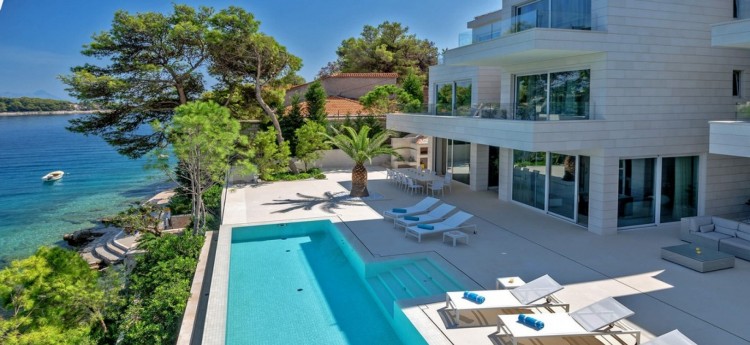 luxury villa in Croatia
