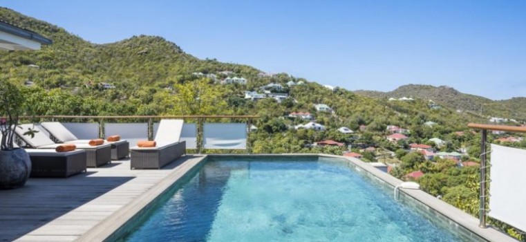 Anakao is a 2-bedroom villa near St Jean beach in St Barts