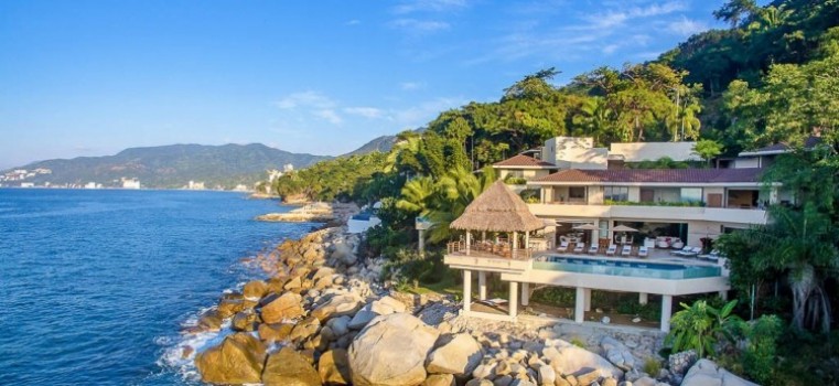 Villa Kismet, a 3 floor property on the cliff-side right on the sea.