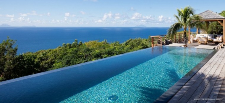 The luxury infinity pool at Gypsea