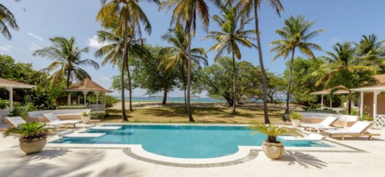 Ultramarine villa in Mustique